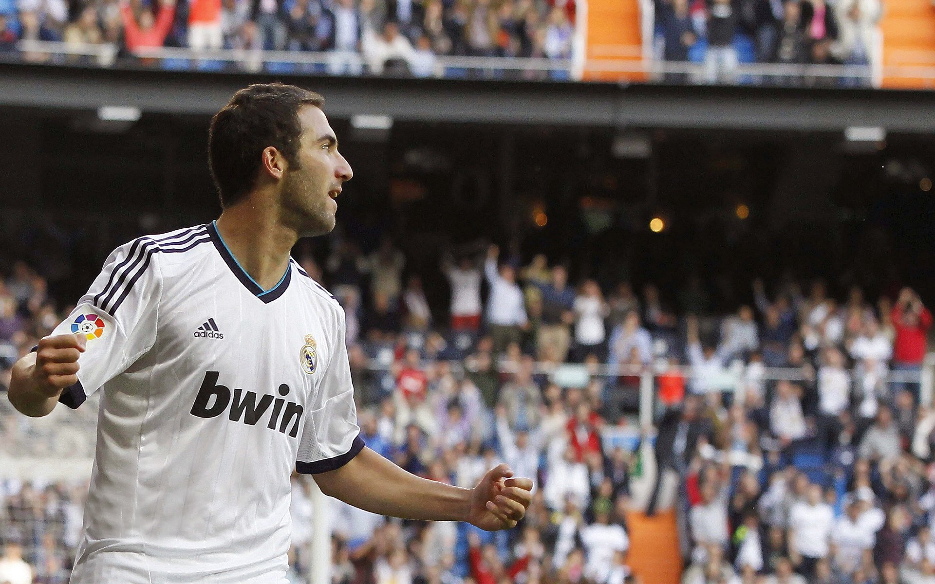 乒联最新排名点燃热潮:孙颖莎稳居世界第一,王艺迪反超蒯曼再登第四新高